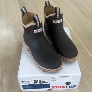 XTRATUF Men’s Ankle Deck Boot 22734 - Chocolate / Tan- NEW